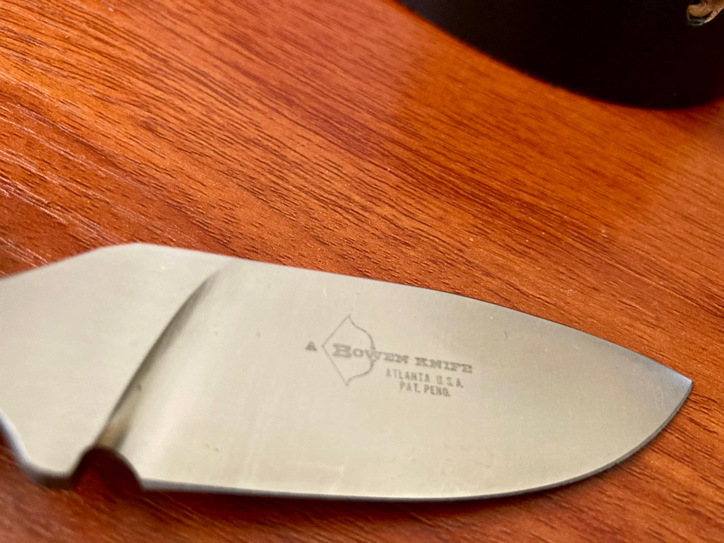 Bowen Knife Co. ~ 105/109 ~  Vintage Belt Buckle Knife w/Belt ~ RARE !