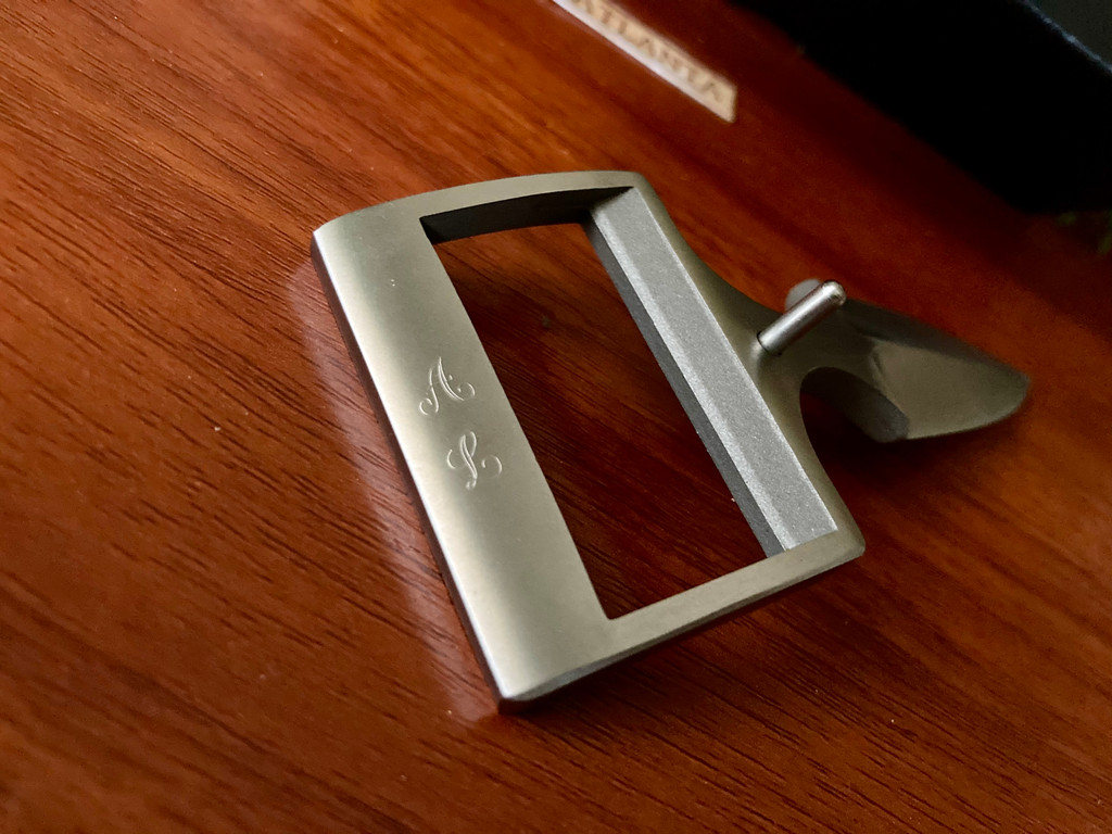 Bowen Knife Co. ~ 105/109 ~  Vintage Belt Buckle Knife w/Belt ~ RARE !