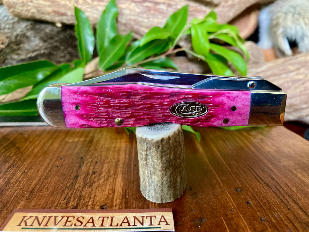 Case XX  Cheetah Magenta Bone ~ Vintage 2012