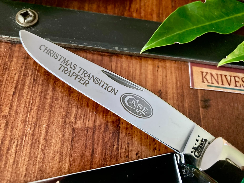  W.R. Case & Sons Christmas Transition Green Bone Trapper ~ 2000