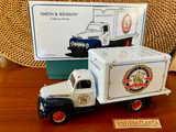 Smith & Wesson 1951 Ford F-6 Dry Goods Van (10-1325) ~ Vintage 1995