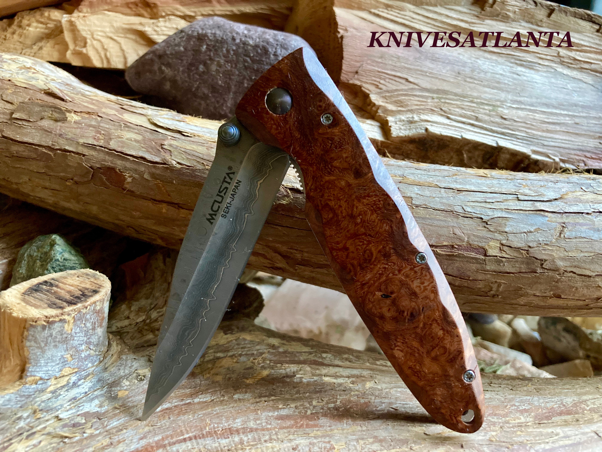 MCusta ~ Damascus ~ Quince wood Folder