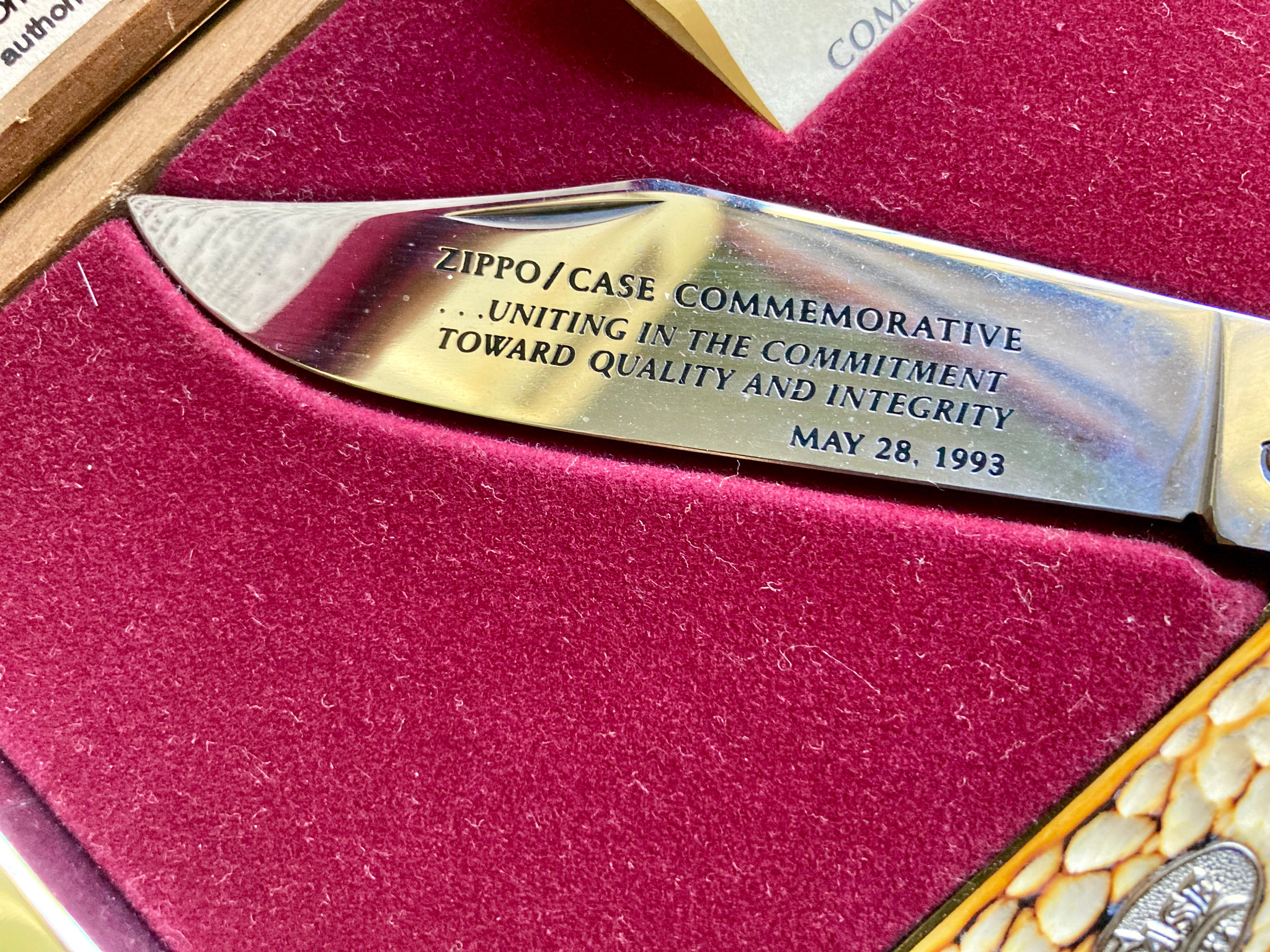 CASE XX 1993 Commemorative Knife & Lighter set in Wooden Box