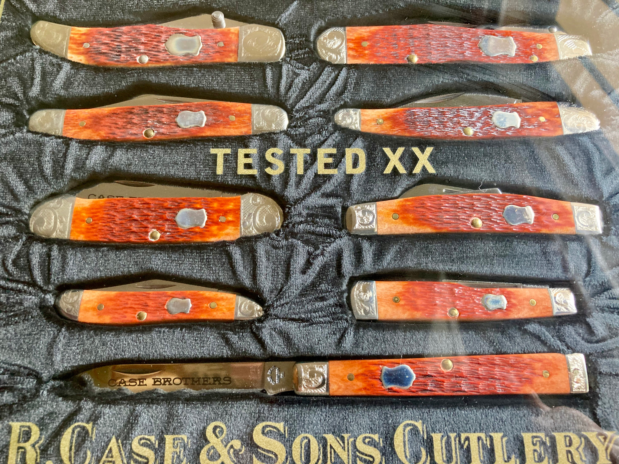 Case Brothers mint set ~ 2003 ~ Chestnut Bone ~ Vintage