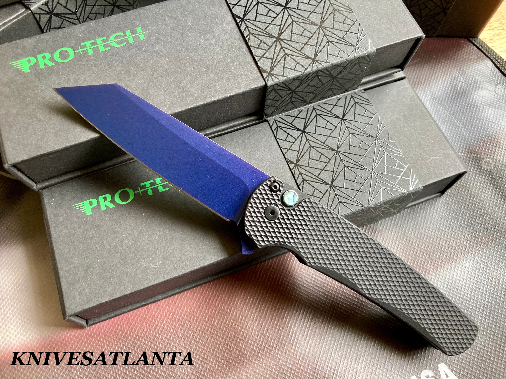 Protech 5206-SWB Textured Black Sapphire Blue Malibu