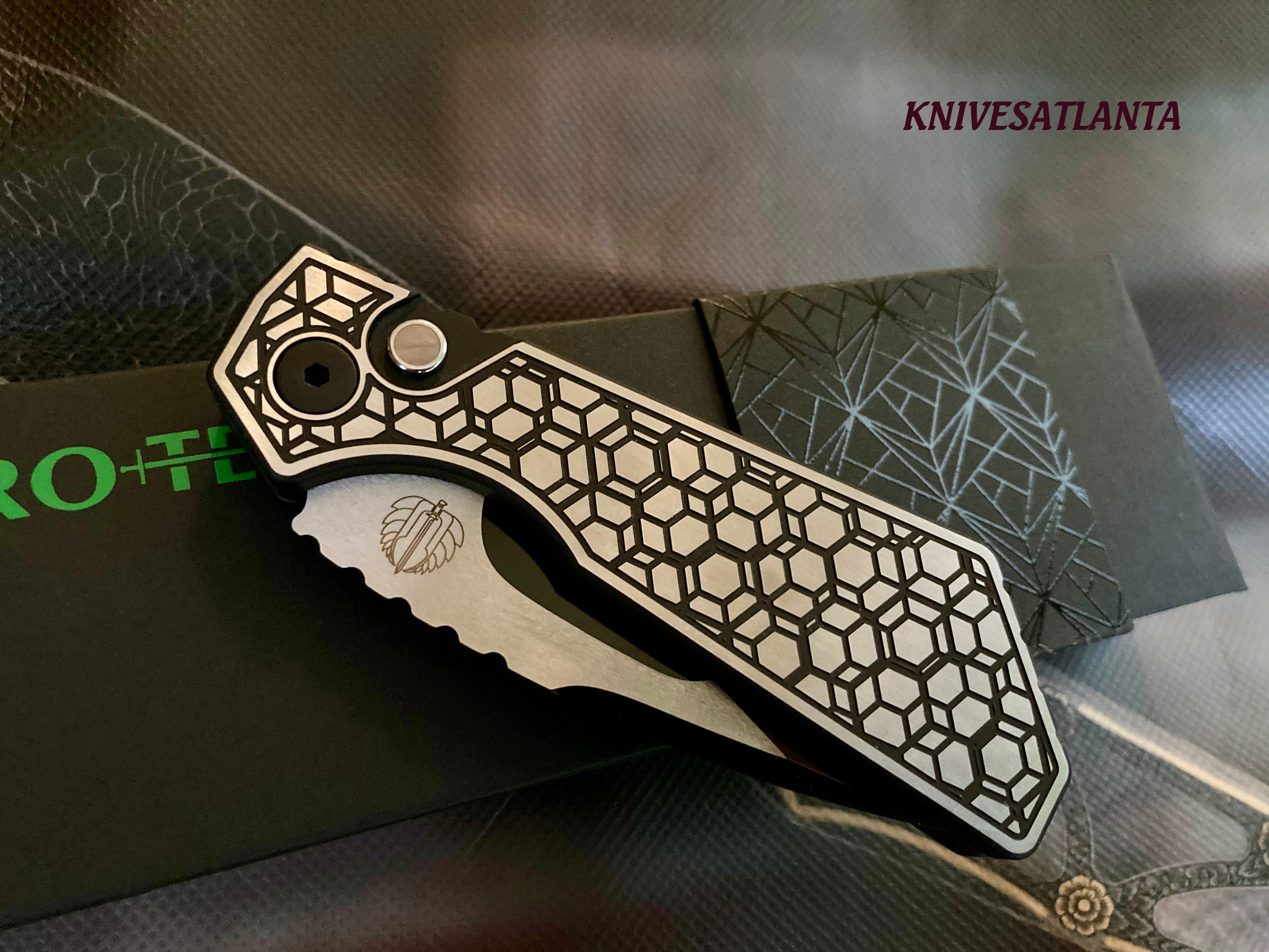 Protech PT+ Custom Auto Steel Gridlock Handles ~ Mike Irie