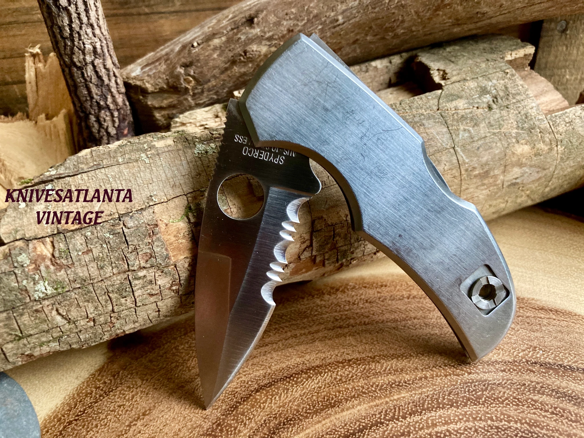 SPYDERCO NATIVE ~ STAINLESS HANDLE ~ AUS-10 ~ Vintage