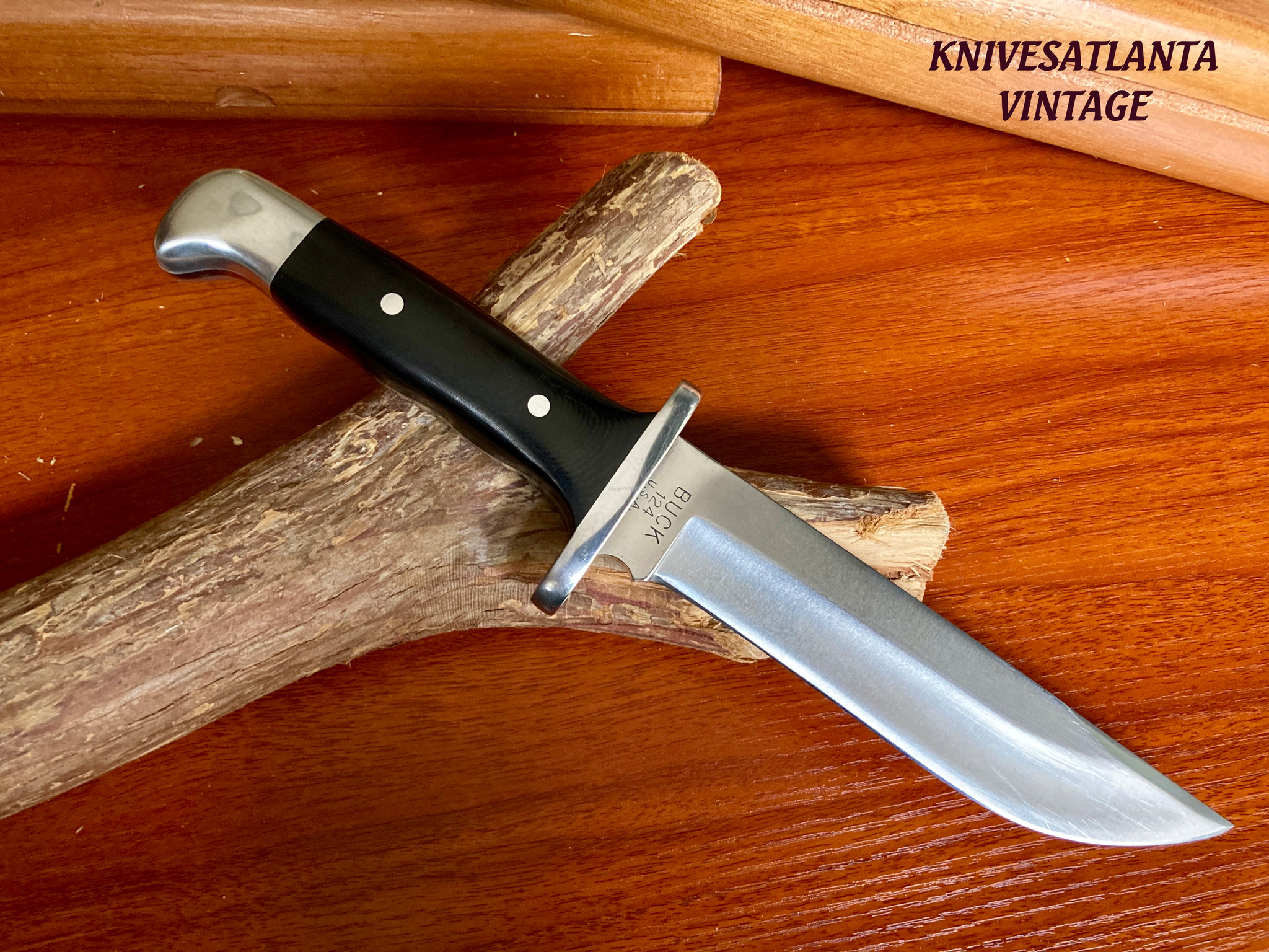 Buck 124 USA Black Micarta Frontiersman Fixed Blade Hunting Buck 124 USA Black Micarta Frontiersman Fixed Blade Hunting
