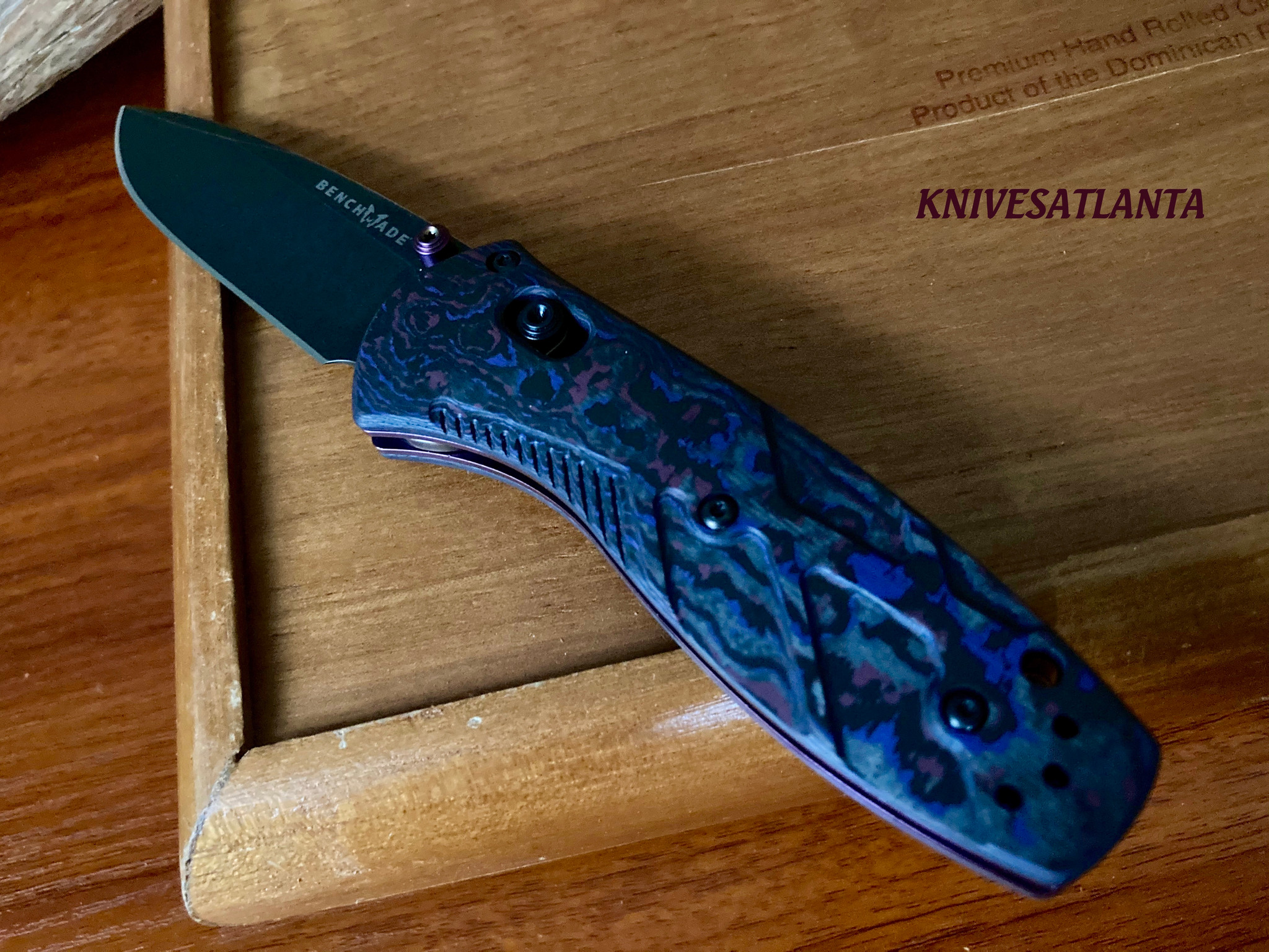 Benchmade 585BK-251 Gold Class Mini Barrage Battlewash ~ Purple Benchmade 585BK-251 Gold Class Mini Barrage Battlewash ~ Purple