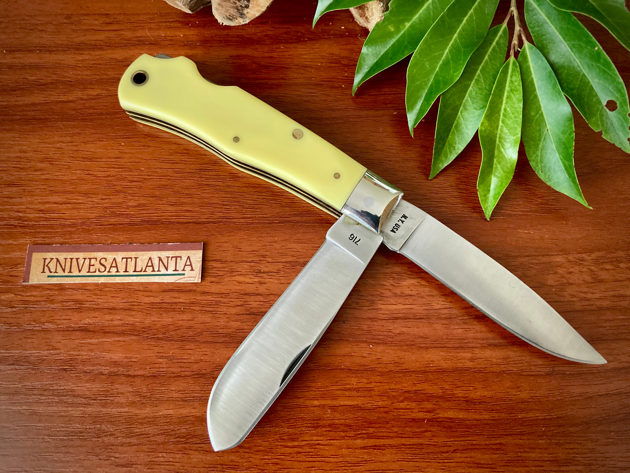 Camillus 716Y Yello-Jaket ~ Double-lockback Trapper ~ Vintage