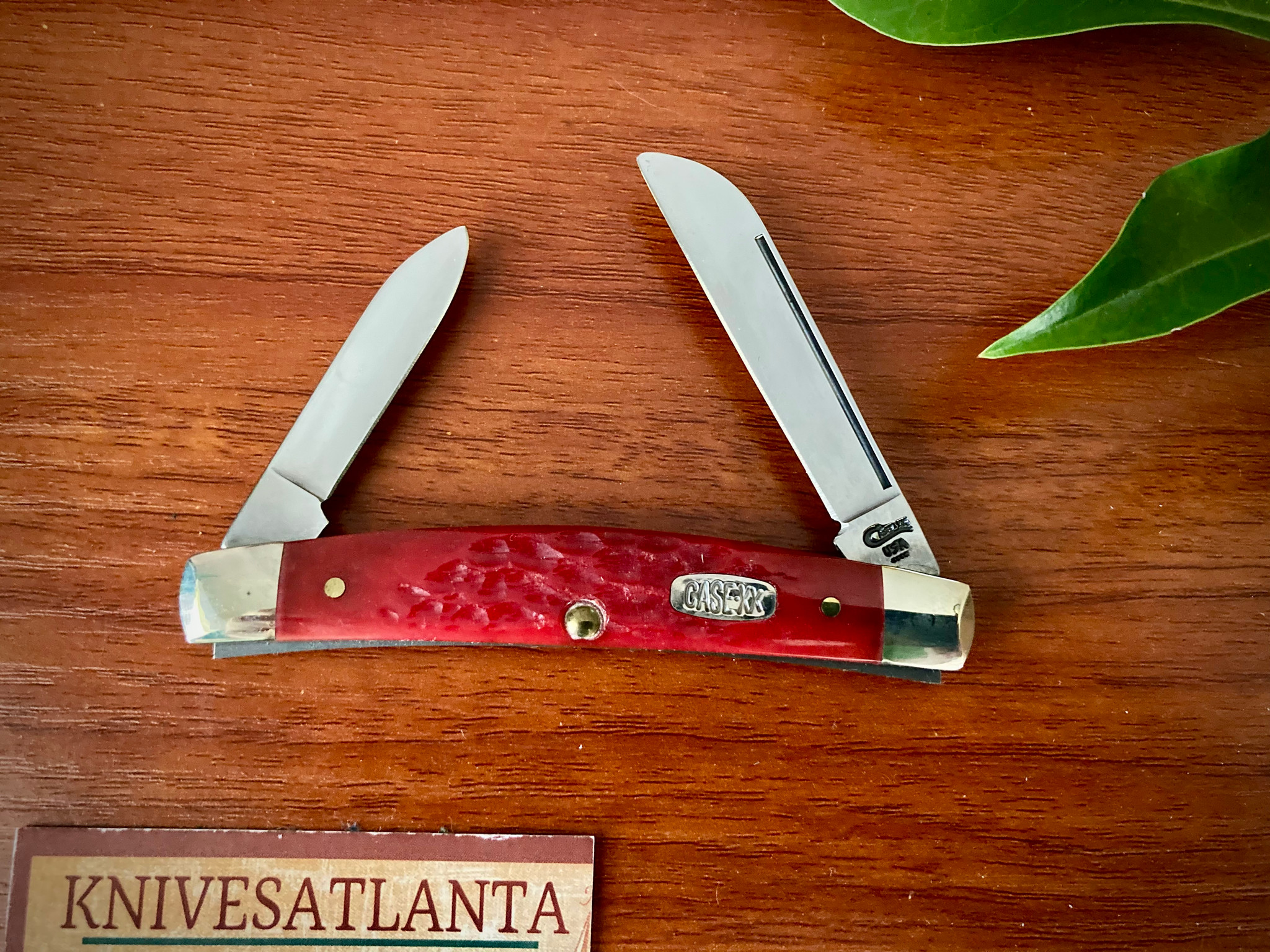 Case XX Red Jigged Bone Congress Folding Pocket Knife Tin