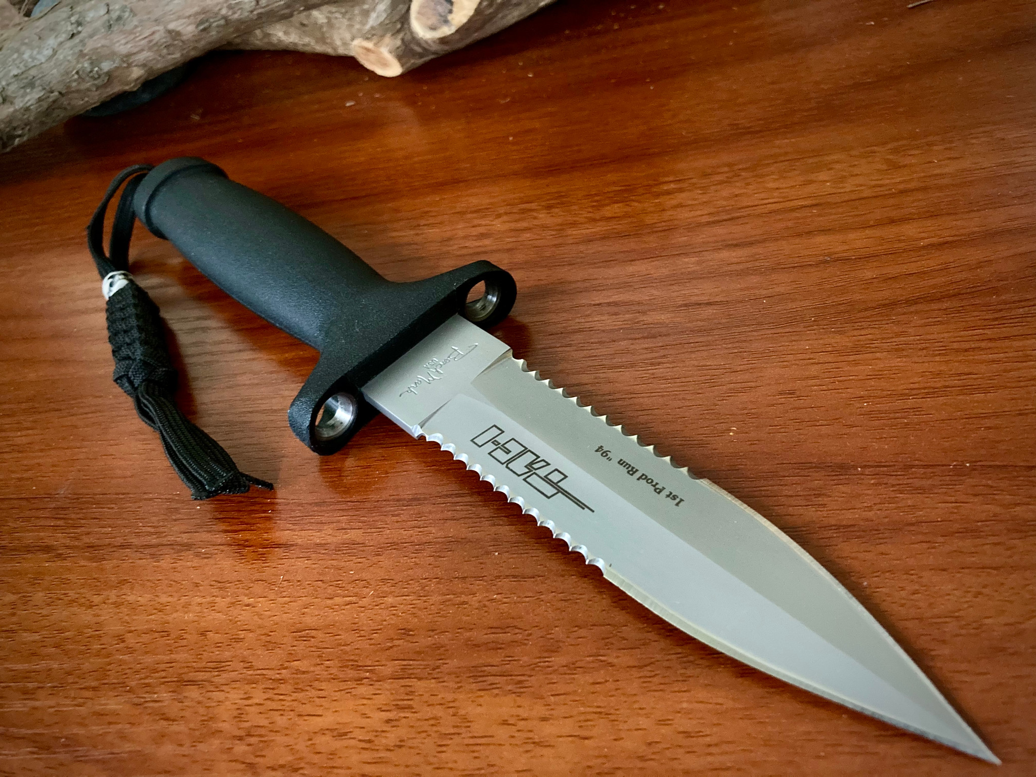 BenchMark Knife ~ Tac 1 ~ First Production Run 1994 ~ Vintage
