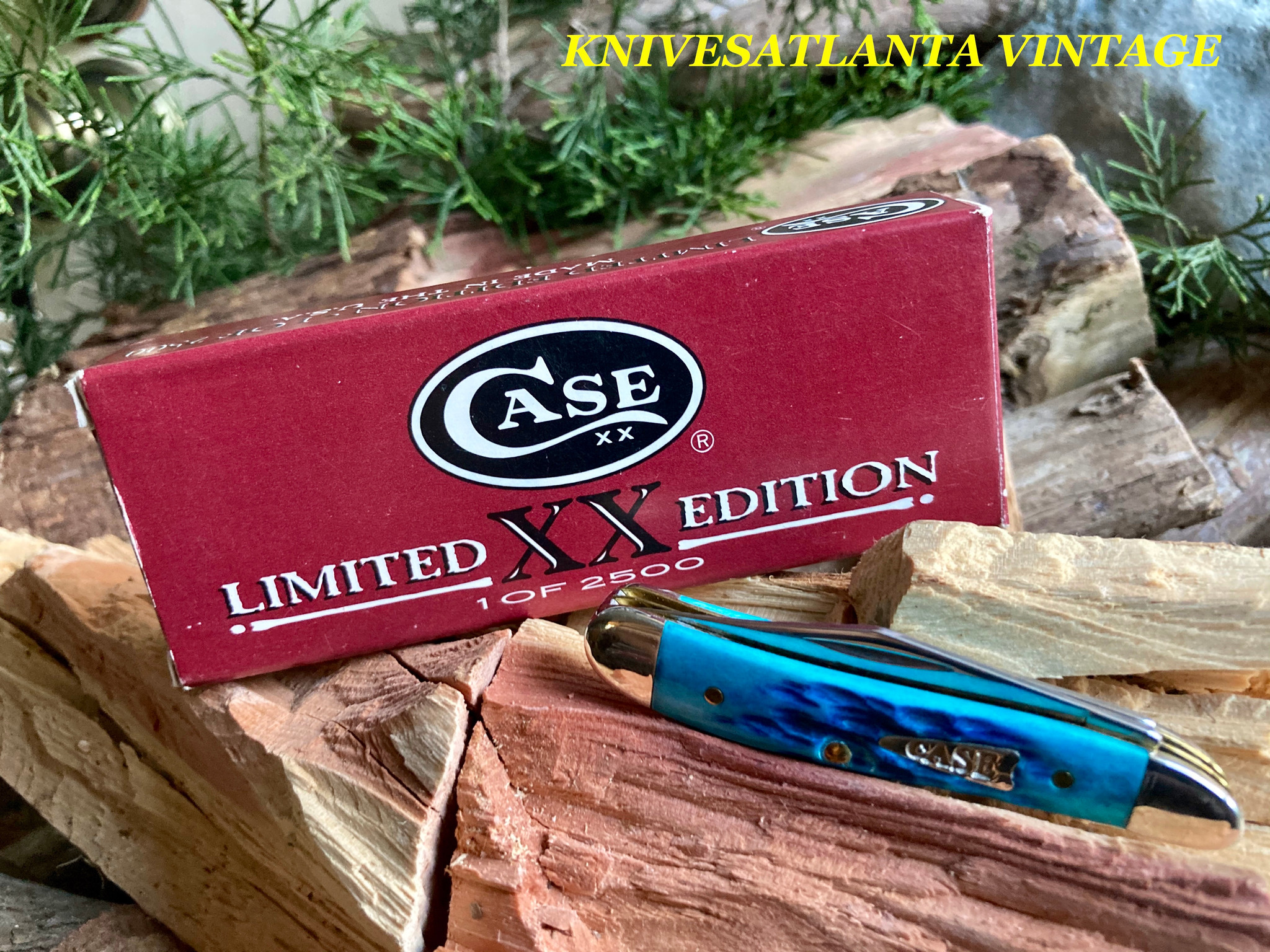 Case Peanut Knife 12070 - Limited Edition XII - Caribbean Blue Bone