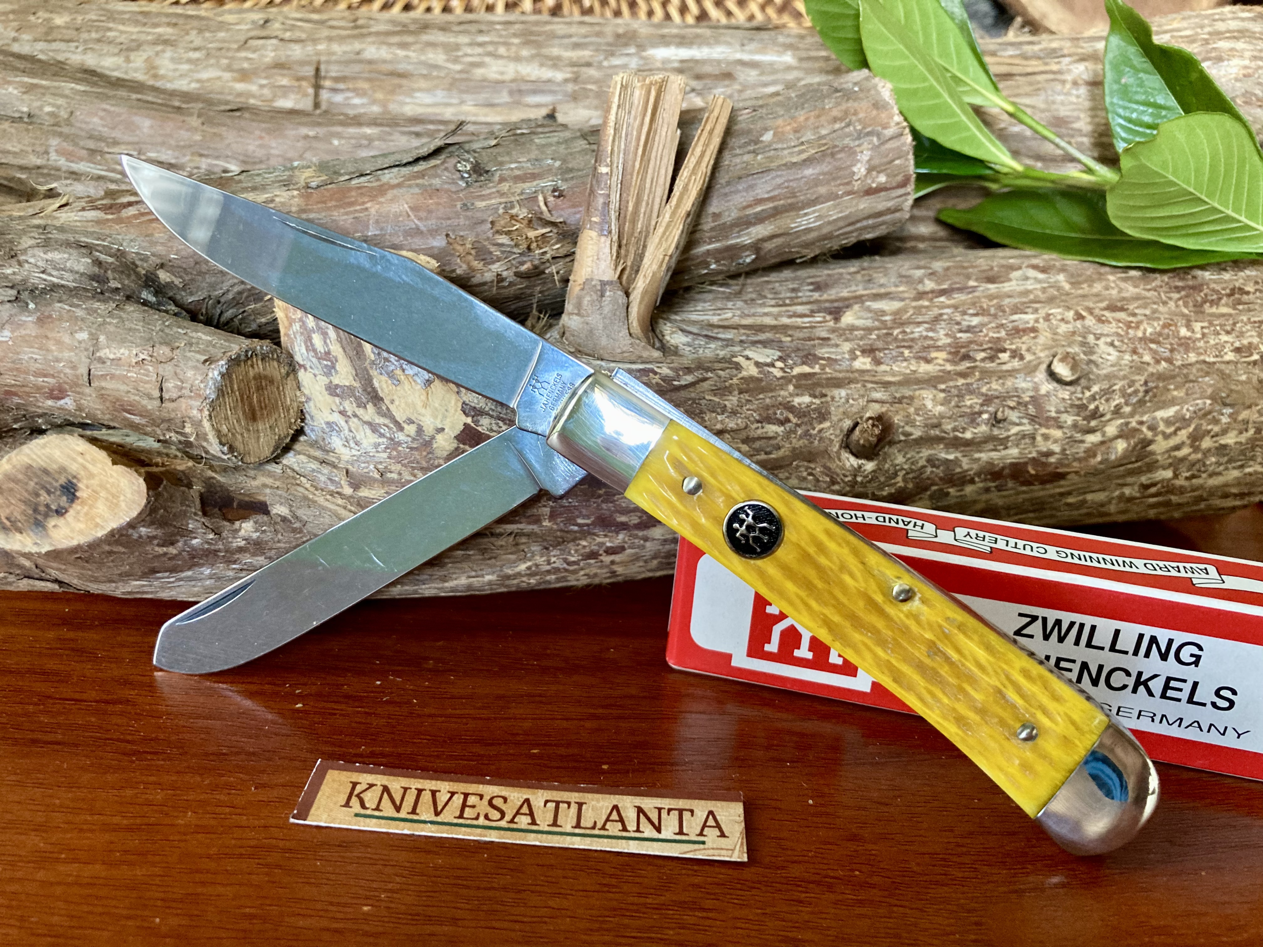 Zwilling J.A. Henckels HK-0005-YB Yellow Bone Trapper ~ Vintage