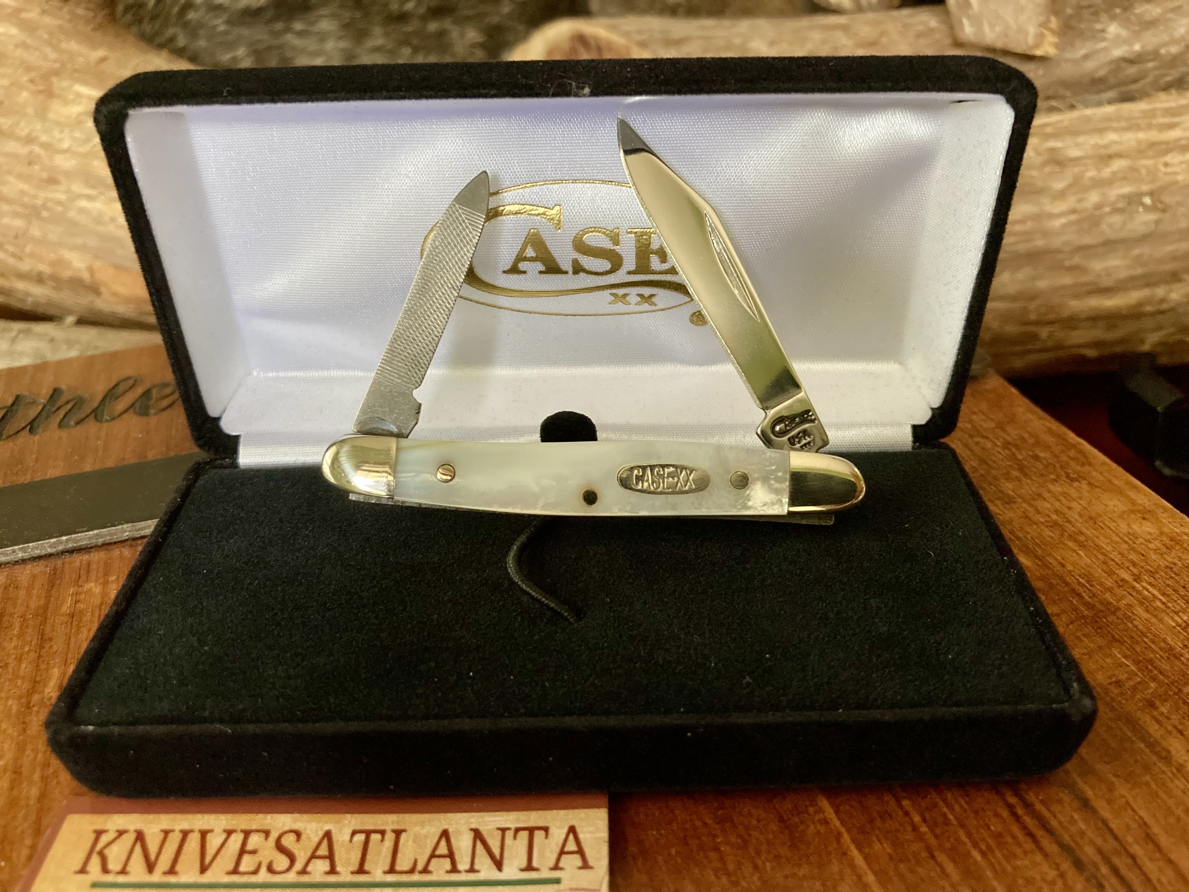 Case XX 8227 SSF Genuine Mother of Pearl Serpentine Pen Knife