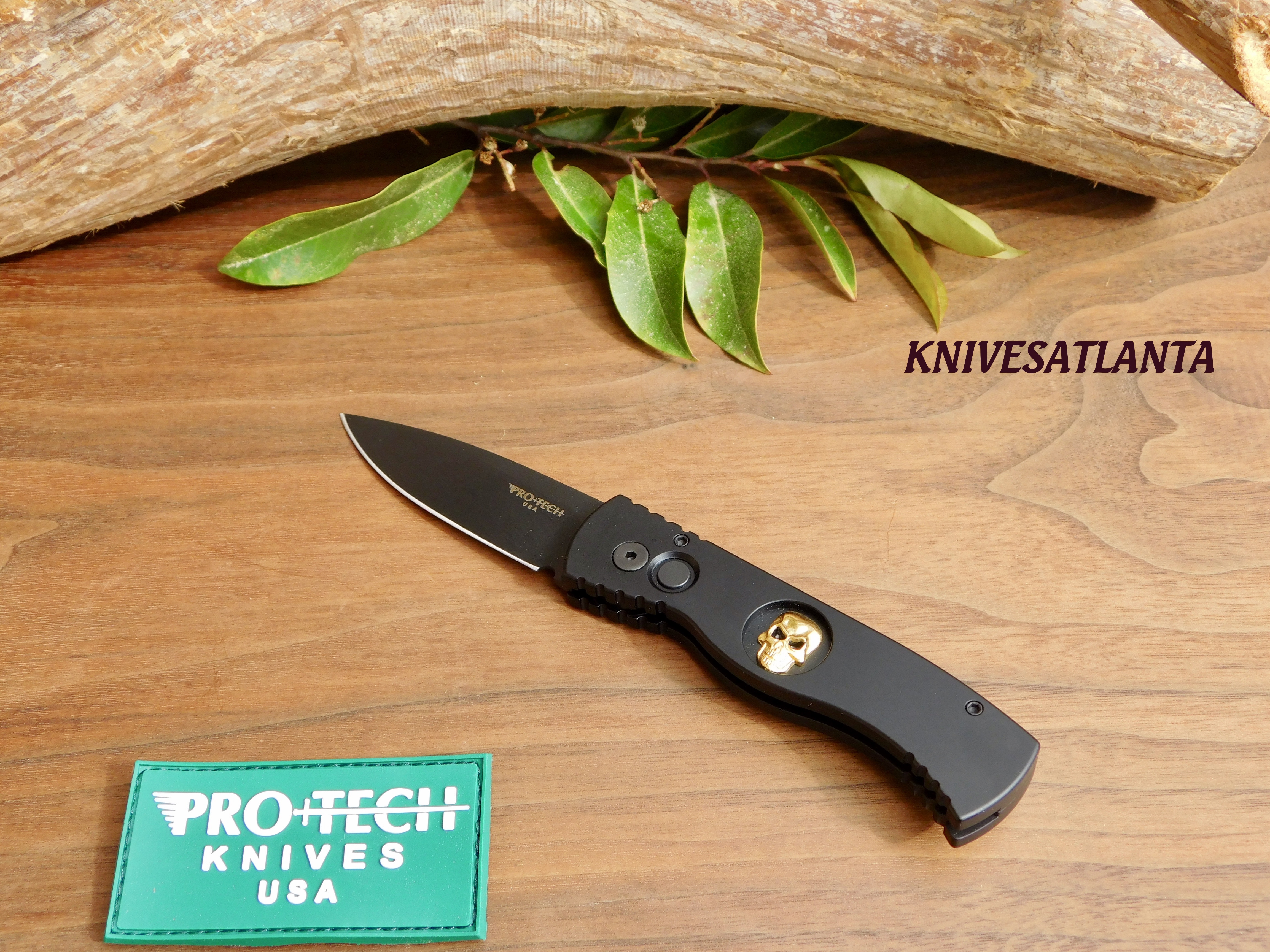 Protech Tactical Response TR-2 Limited Gold Shaw Skull Inlay