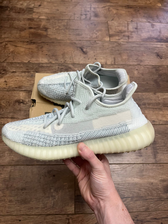 YEEZY 350 CLOUD WHITE  (UK 9.5)