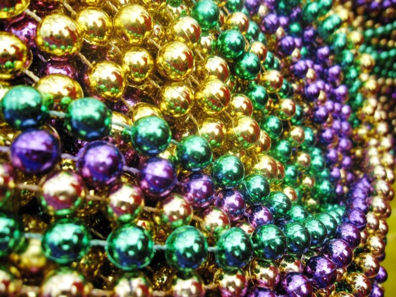 Mardi Gras Masks and Beads Party Leggings