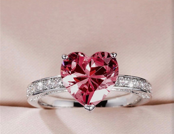 Costume Jewelry Queen Of Hearts Ring WS6563D SIZE 6-7 