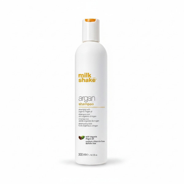 Gently cleanses while hydrating hair
