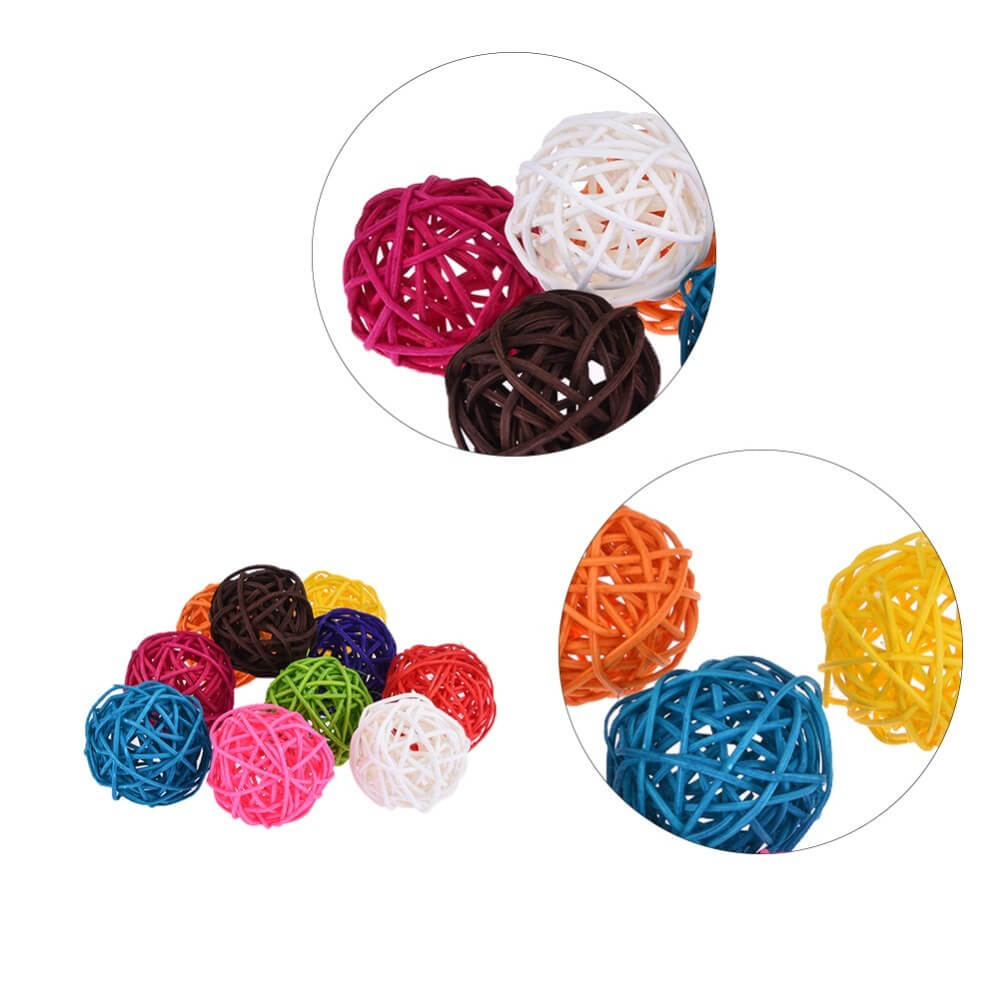 4 Pack of Colourful Munch Woven Vine Chew Balls - Foot Parrot Toy