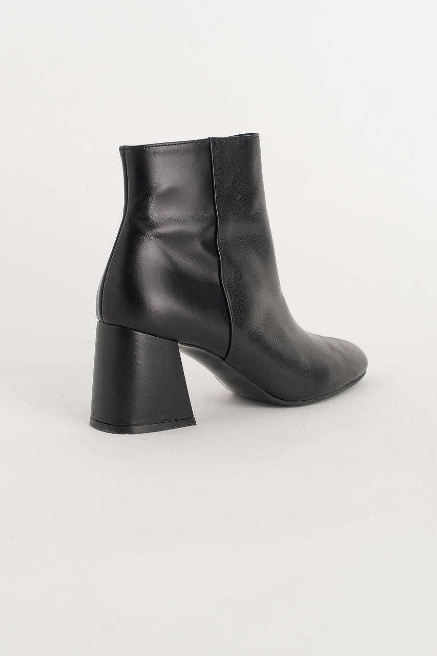 Chisel Toe Ankle Boots, Black