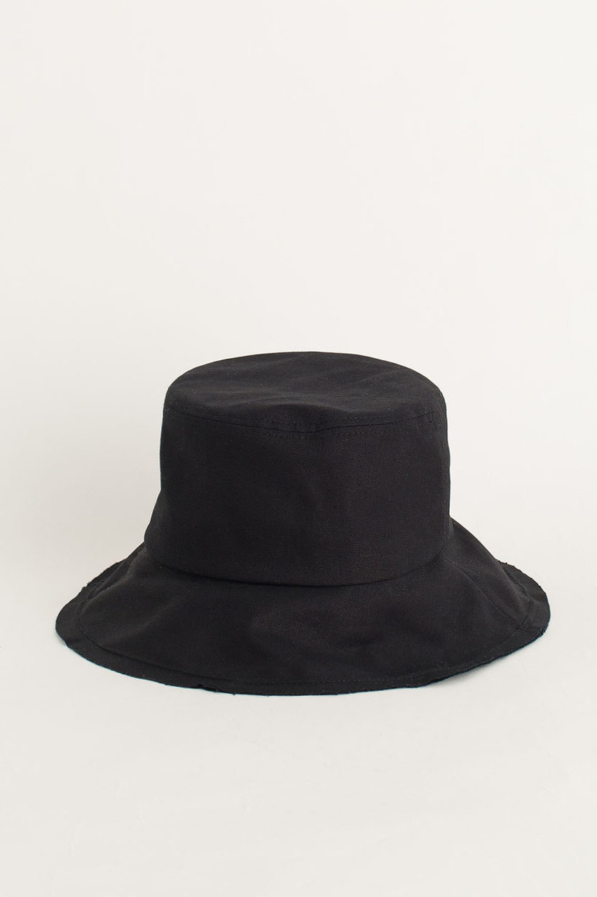 Hichko Hat, Black
