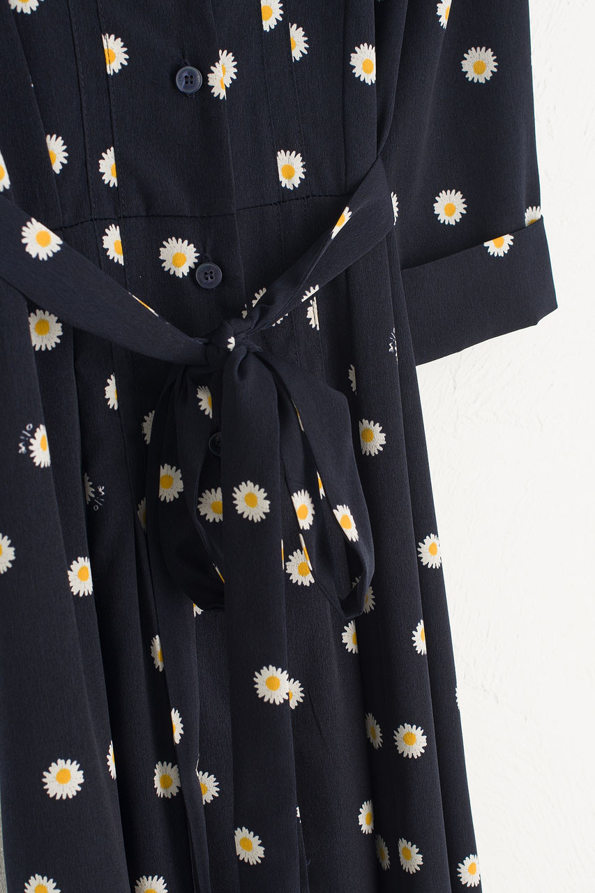 navy daisy dress