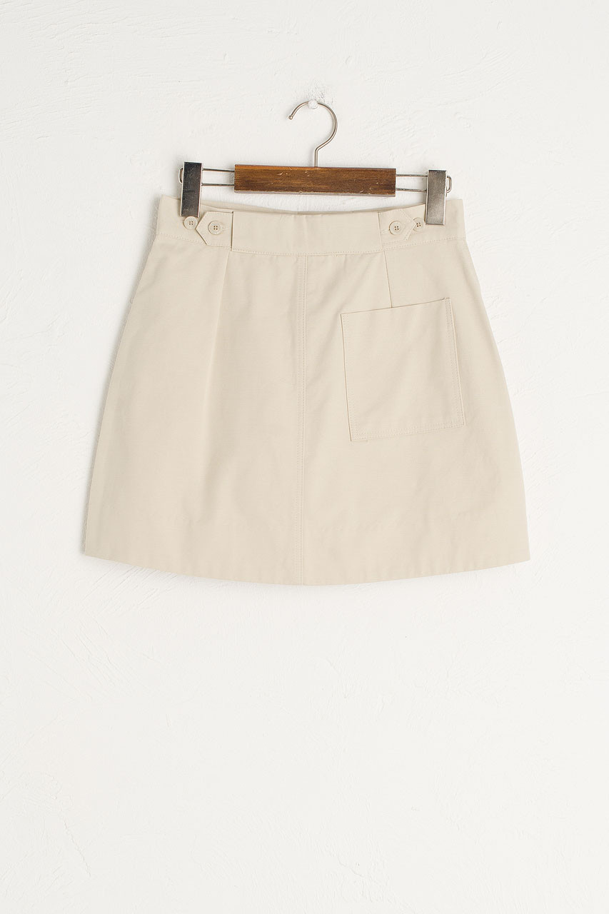 tan skirt pockets