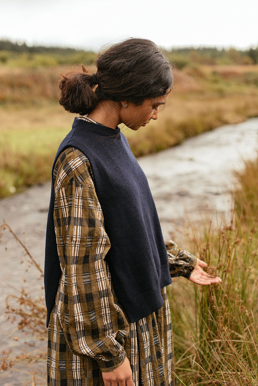 Side Ribbon Vest, Navy