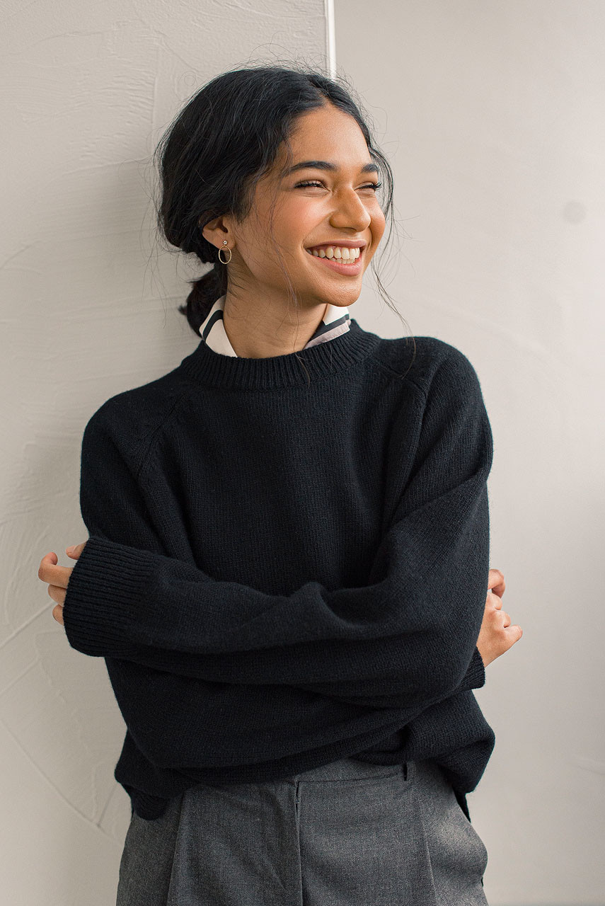 Unbalanced Crew Neck Knit, Black