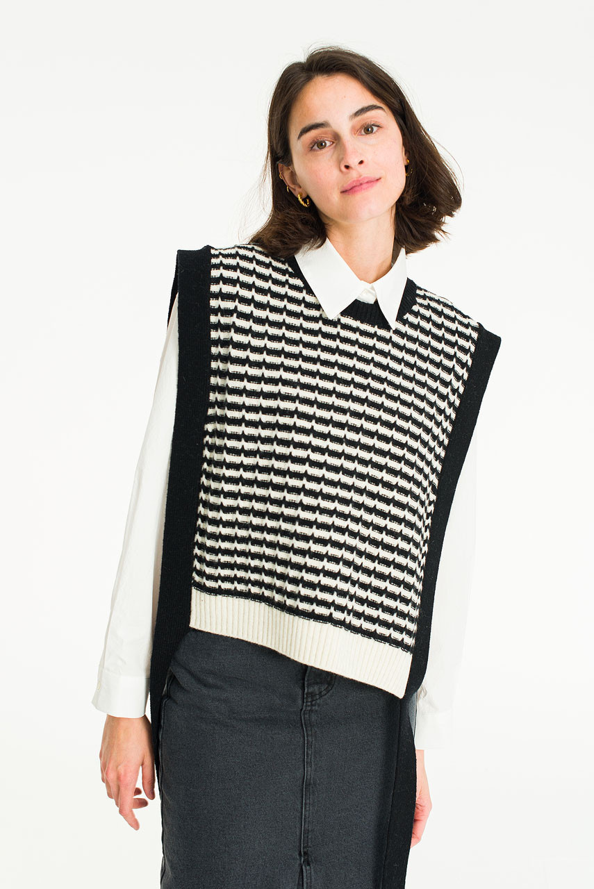 Open Side Waffle Vest, Ivory Collar