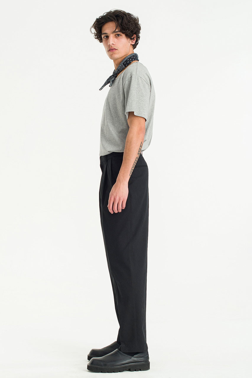 Menswear | Tapered Pintuck Pants, Black