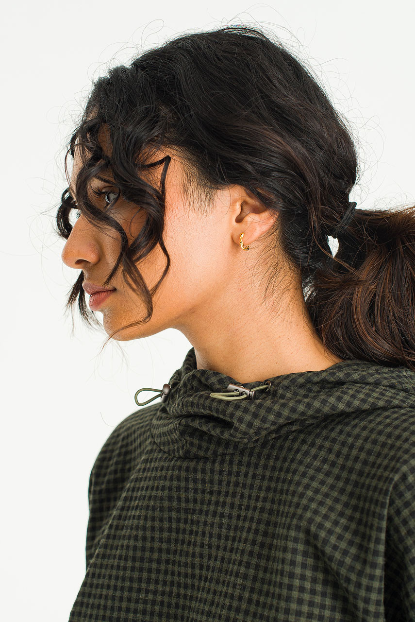 Petite Apple Twine Earrings, Gold