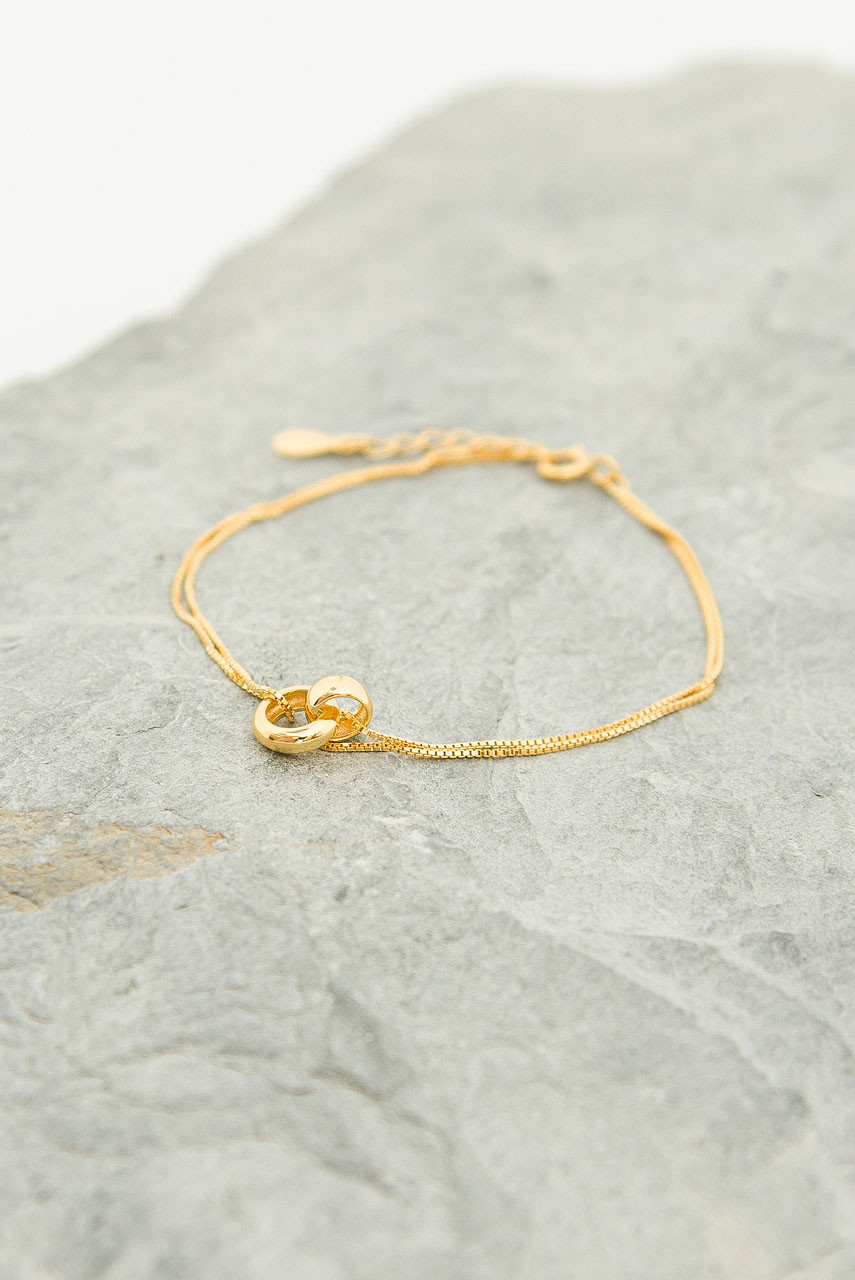 Circle Linked Bracelet, Gold
