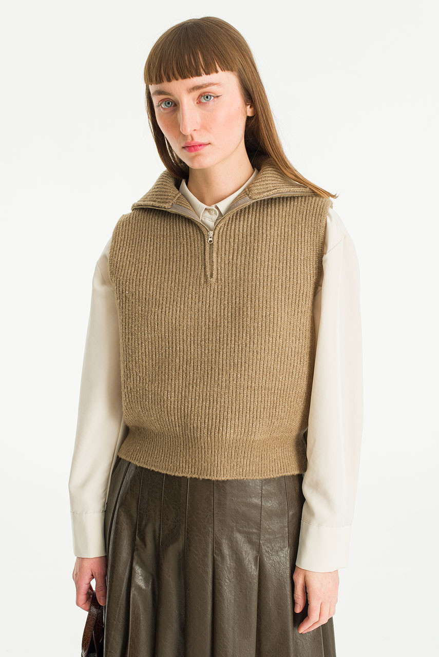 Aden Zip Up Vest, Brown
