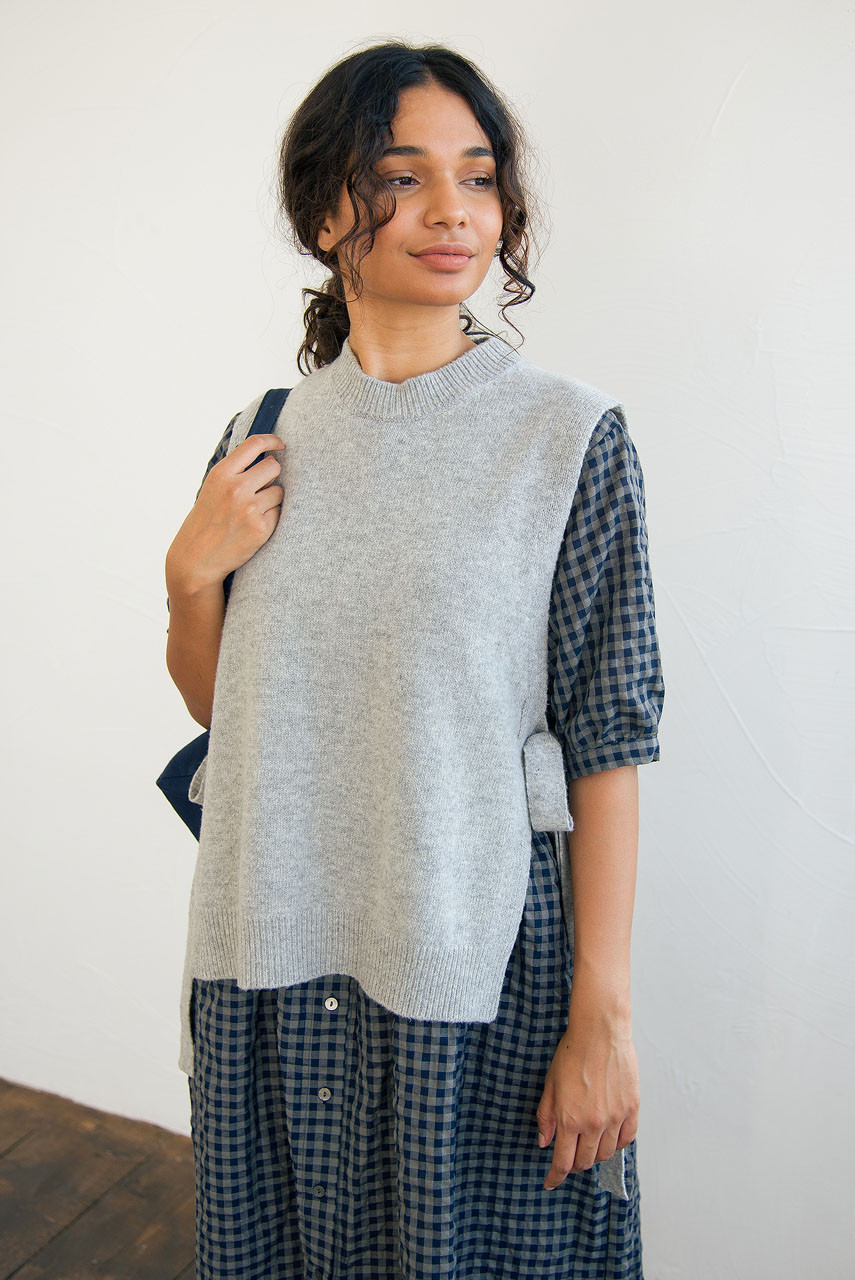 Side Ribbon Vest, Grey