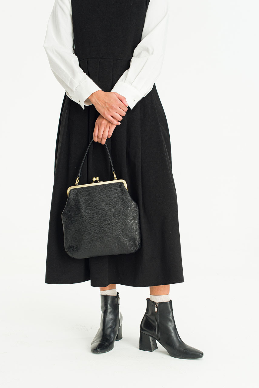 Alice Scallop Bag, Black