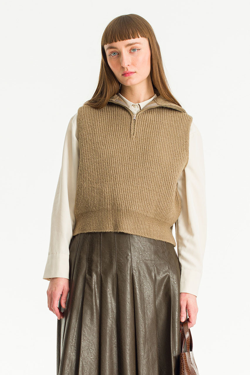 Aden Zip Up Vest, Brown