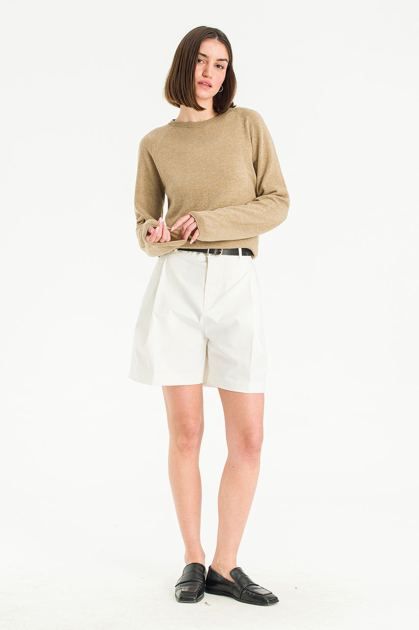 Hina Pintuck Shorts, White