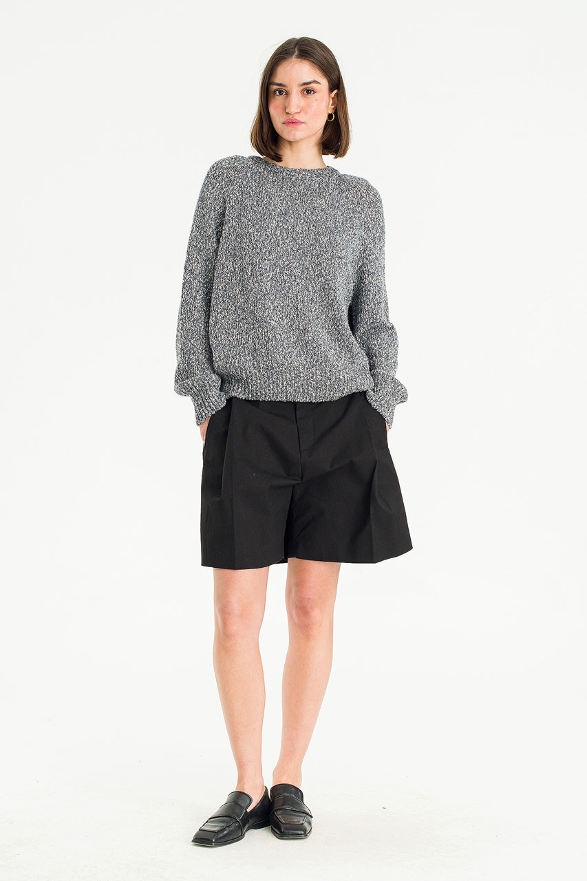 Hina Pintuck Shorts, Black