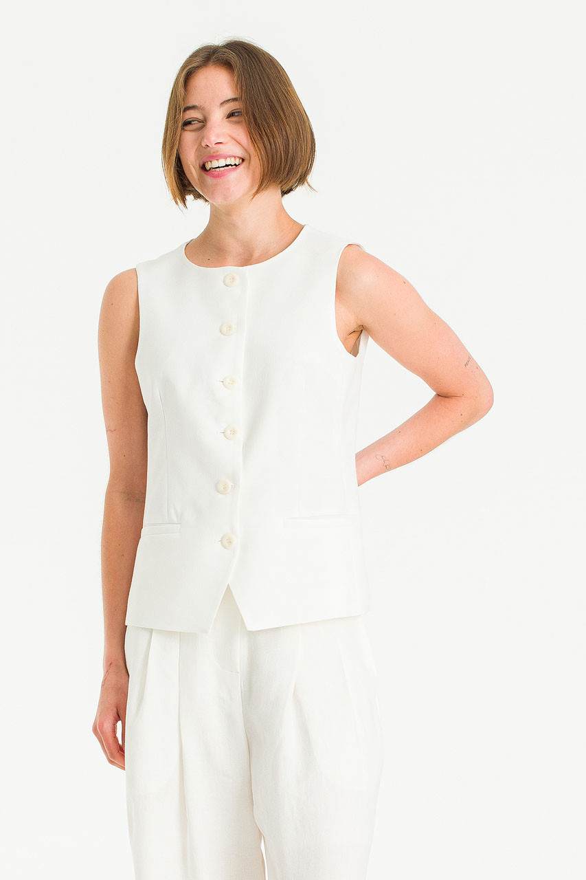 Atelier Vest, Ivory