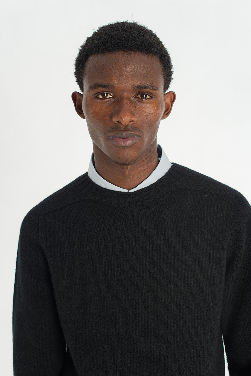 Menswear | Lochfield Wool Seamless Jumper, Black