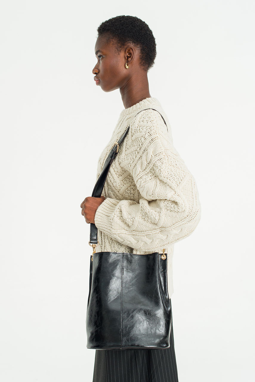 Mare Bucket Bag, Black