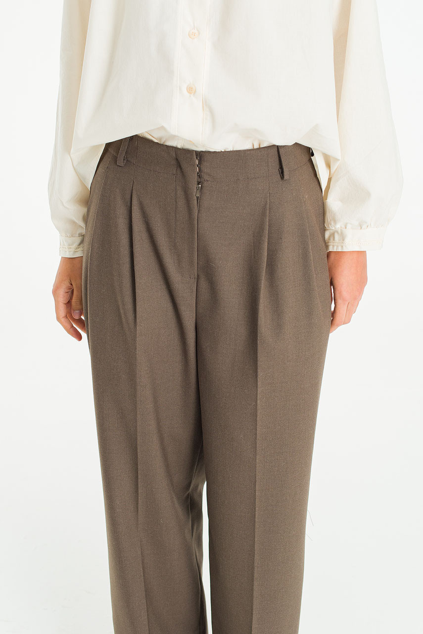 Drift Pin Tuck Trousers, Dark Brown