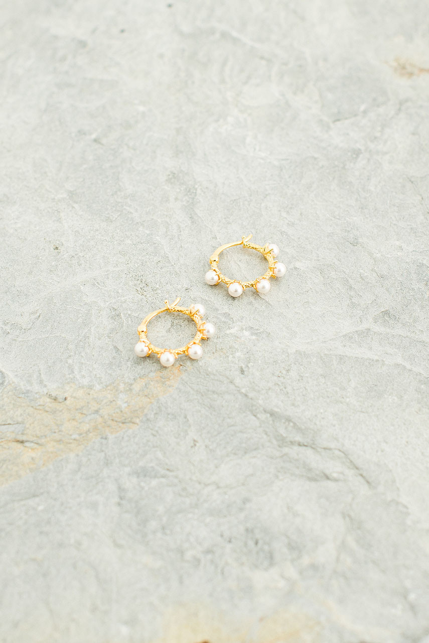 Yui Mini Pearl Hoop Earrings, Gold