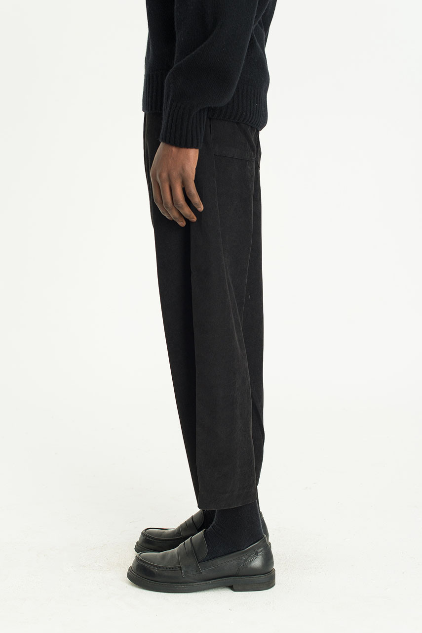 Menswear | Lightweight Curved Pants, Black