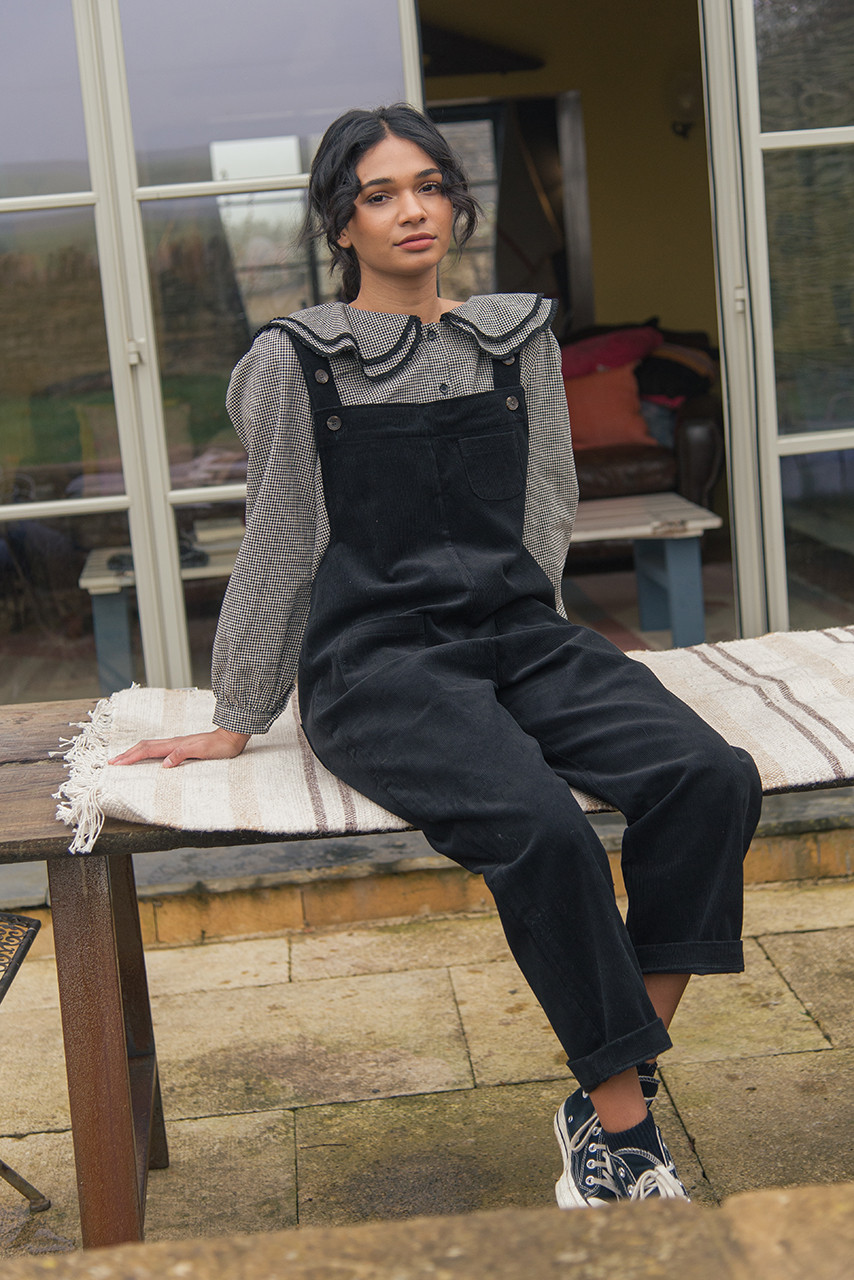 Pocket Point Corduroy Dungarees, Black