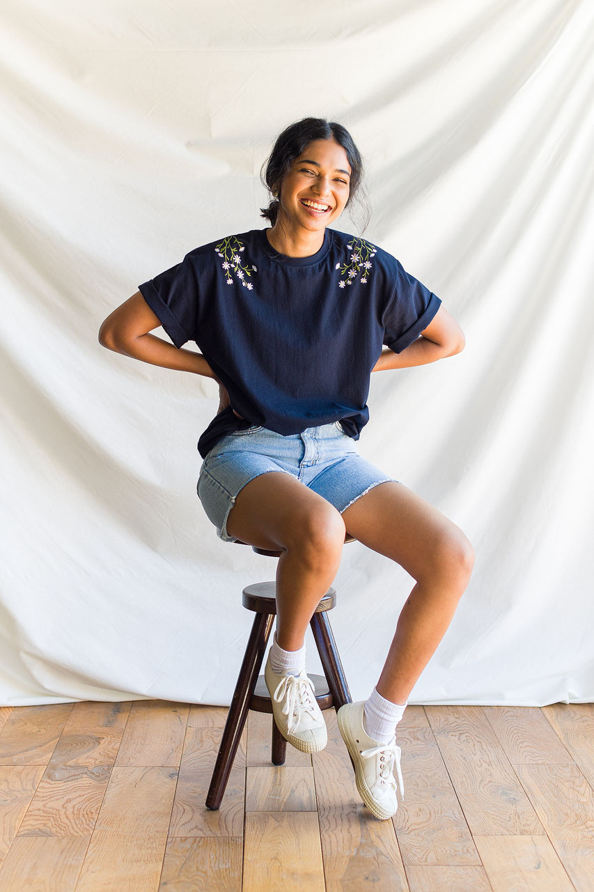 Daisy Embroidered Tee, Navy