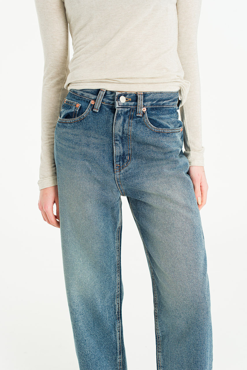 Curved Leg Denim Jean, Mid Blue